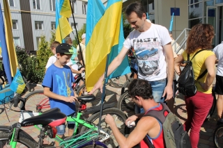 Перший велопробіг в Артемівську зібрав більше ста участників (ВІДЕО)