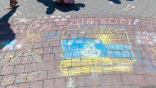 Діти розмалювали Севастополь синьо-жовтими кольорами