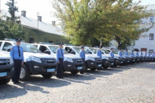 Правоохоронці Волині отримали 38 позашляховиків від ЄС
