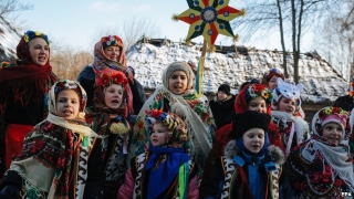 Діти з прифронтової Станиці Луганської приїхали в Карпати на Різдво