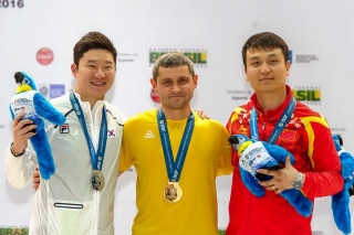 Олег Омельчук завоював "золото" на етапі Кубку світу з кульової стрільби