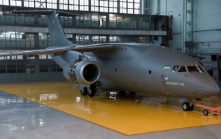 Антонов в Лондоні: Україна представила Ан-178 на авіасалоні в Фарнборо
