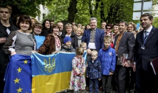 Фотофакт: Порошенко прийшов на ризький саміт у вишиванці