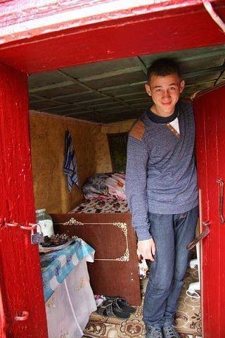 19-річний сирота віддав на потреби військових 23000 гривень, які збирав на купівлю будинку