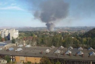 В окупованому Донецьку горить "воєнкомат" терористів
