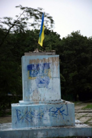 У Красногорівці зникли два Леніни