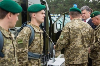 Ну все, девченки, закрываемся, у них все есть - пошли домой