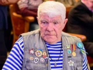 68-річний волонтер, що зібрав для армії більше мільйона гривень, став "Народним героєм України"