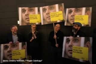 На Берлінському кінофестивалі показали "Маріуполіс" і підтримали Сенцова