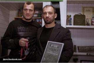 Зозулі повернули медаль Ліги Європи, продану ним заради бійців АТО