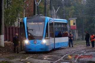 Новий трамвай вже їздить Вінницею