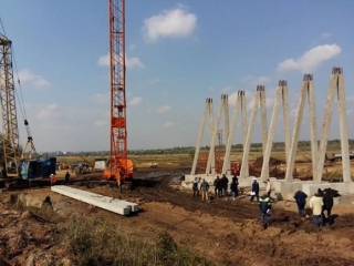 Фотофакт: На Одещині почали відновлювати трасу Одеса-Рені