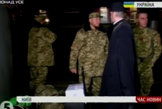 Ранковим поїздом до зони АТО відправилися капелани
