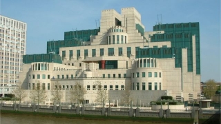 Daily Mail: MI6 збирає таємне досьє на Путіна для міжнародного трибуналу