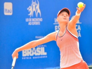 Унікальна 15-річна одеська тенісистка виграє свій перший турнір ITF
