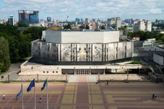 Канадський та іспанський художники створили нові мурали в Києві