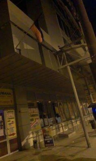 Фотофакт: У центрі Донецька вивісили прапор України