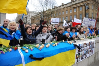 Лондонці згадають події Революції Гідності благодійною виставою