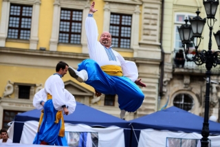 Львів зібрав на культурний фестиваль українські колективи зі всього світу